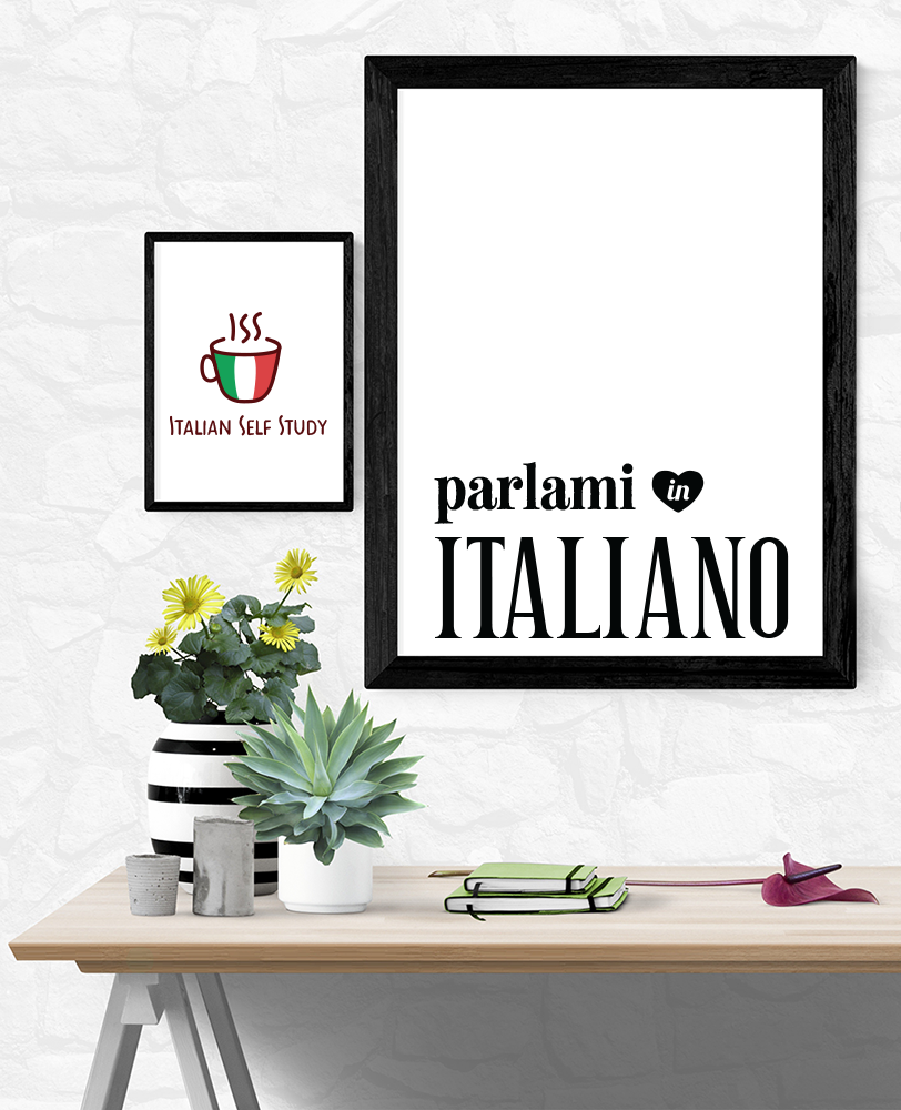 Desk with "Parlami in italiano" Print